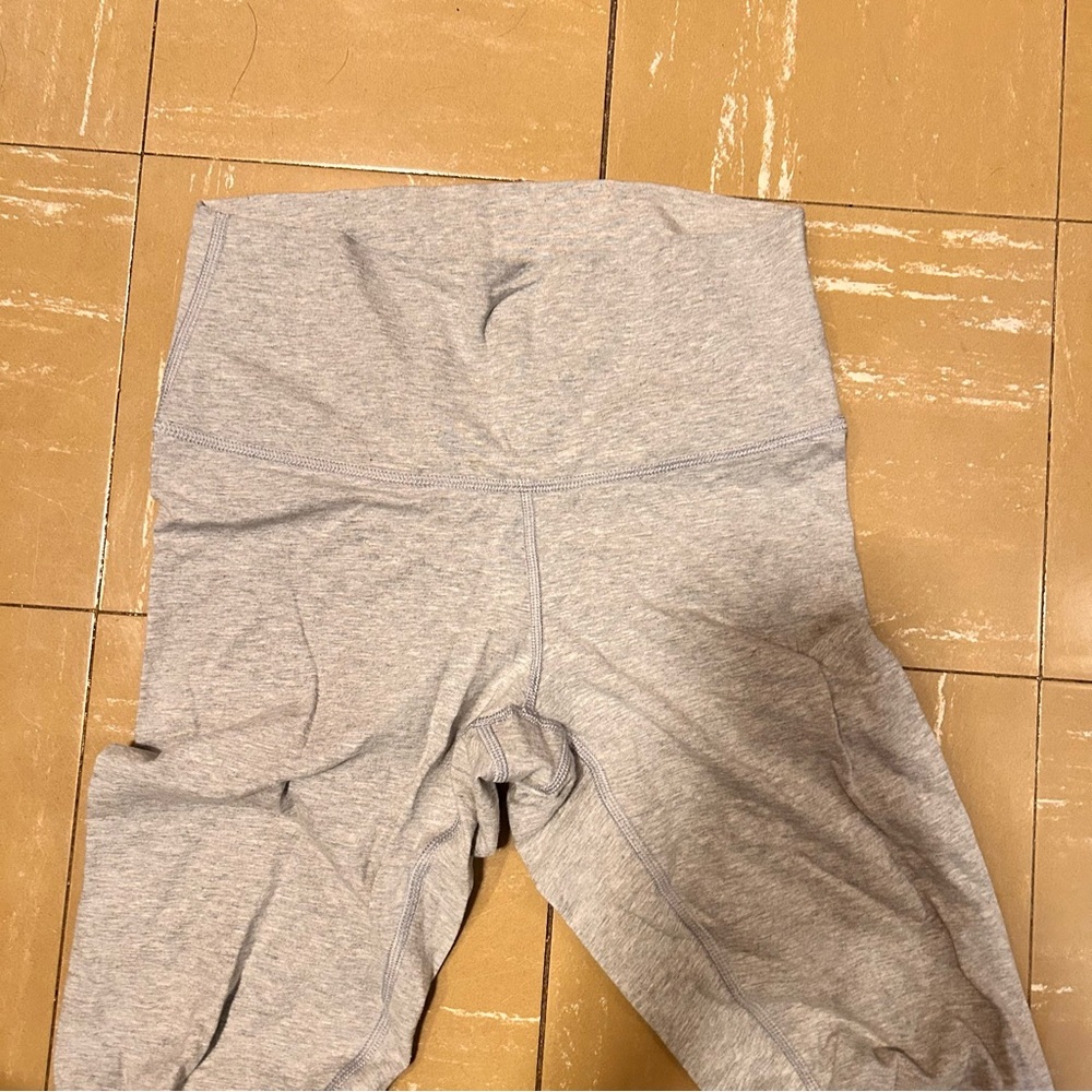 TNA Aritzia leggings